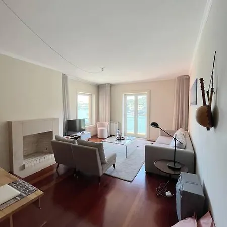 Baller Waterfront 2br Parking 3balconies * Porto