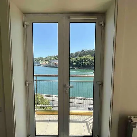 Apartment Baller Waterfront 2br Parking 3balconies Porto